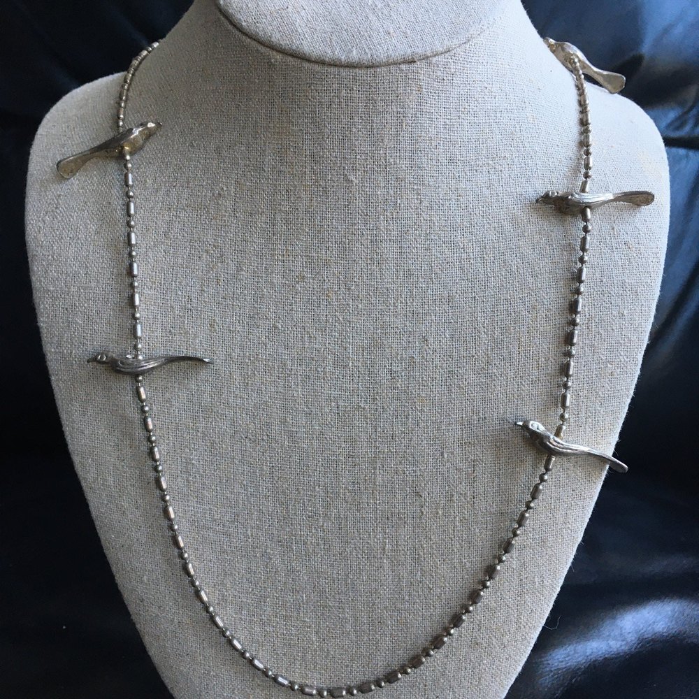 Vintage silver tone birds Necklace